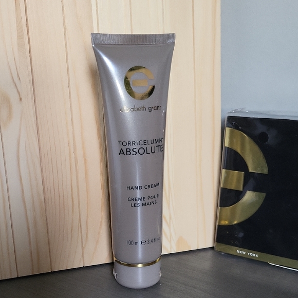 Elizabeth Grant Other - Elizabeth Grant Torricelumn Absolute Hand Cream